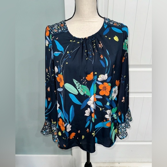 Nanette Lepore Navy Floral Bell Sleeve blouse size medium - Picture 1 of 7